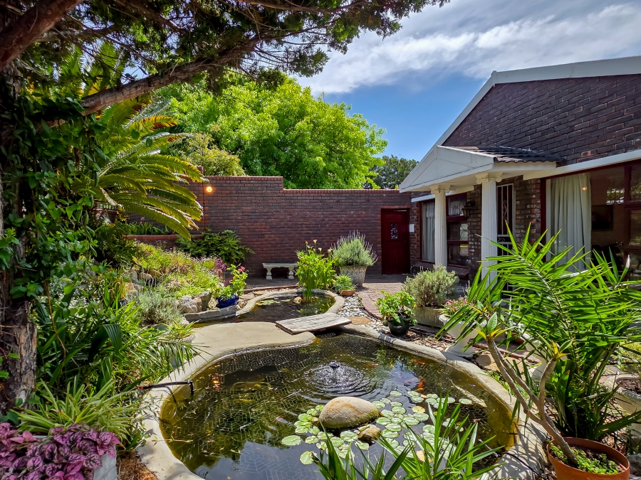 3 Bedroom Property for Sale in Constantia Western Cape